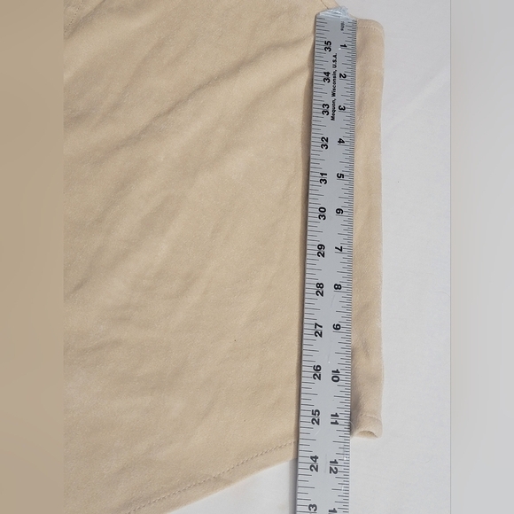 AQUA Women's Size Large Faux Suede Beige Sleeveless Curve Hem Tank - Picture 2 of 9